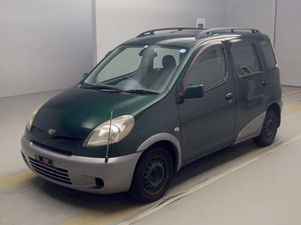 1999 Toyota Fun Cargo NCP25[0]