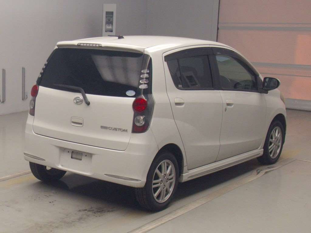 2009 Daihatsu Mira Custom L275S[1]