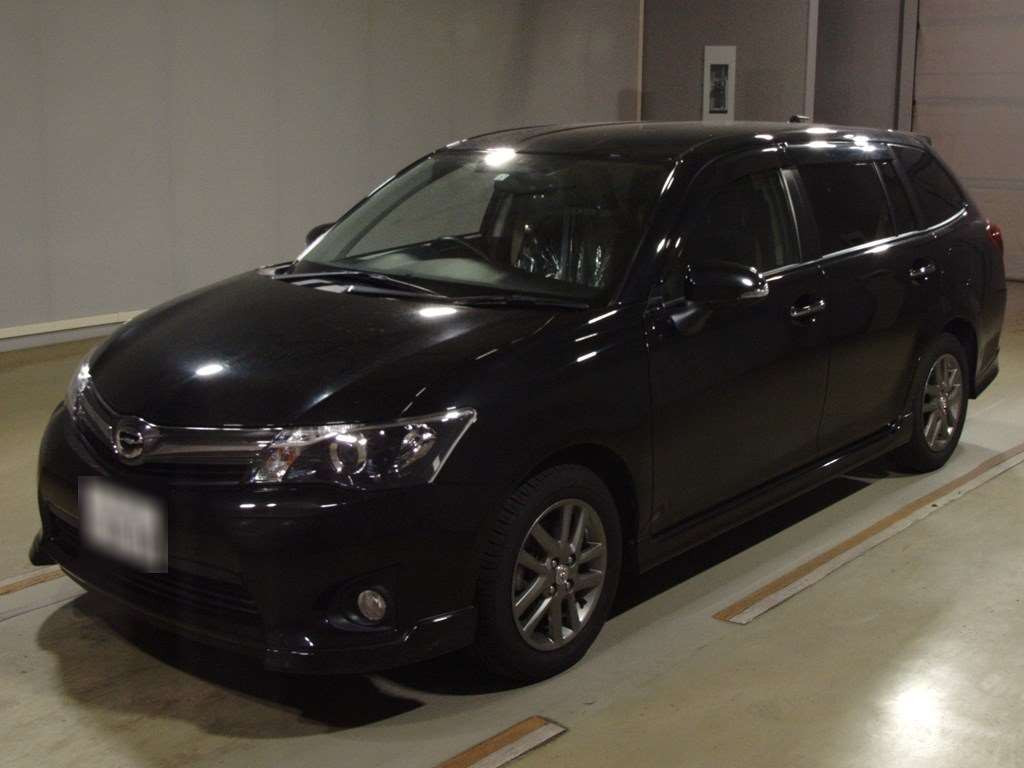 2015 Toyota Corolla Fielder NZE161G[0]