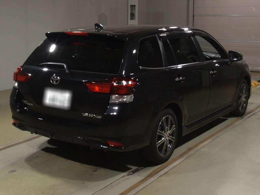 2017 Toyota Corolla Fielder NRE161G[1]