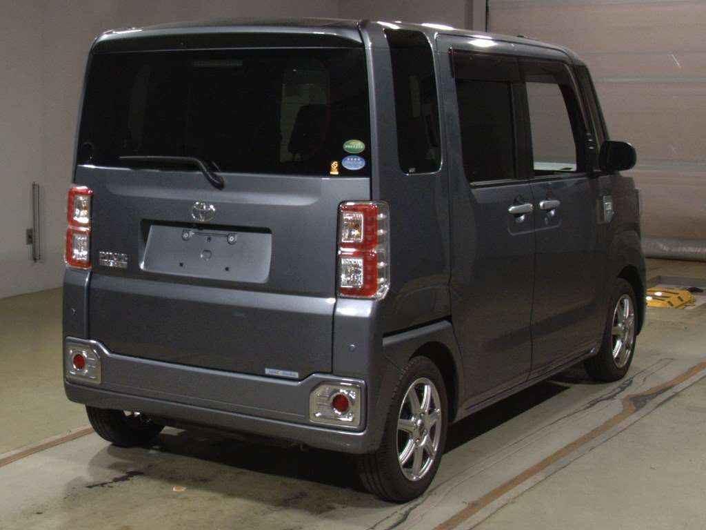 2019 Toyota Pixis Mega LA700A[1]