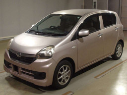 2014 Daihatsu Mira es