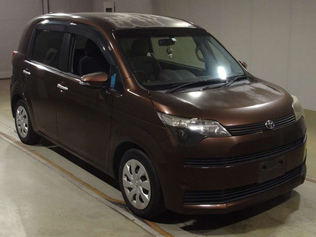 2014 Toyota Spade NCP141[2]