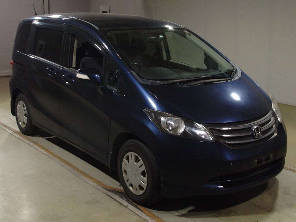 2010 Honda Freed GB3[2]