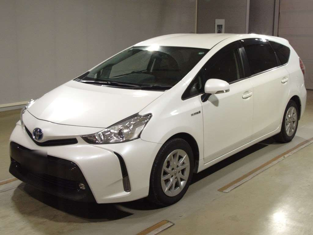 2016 Toyota Prius alpha ZVW41W[0]