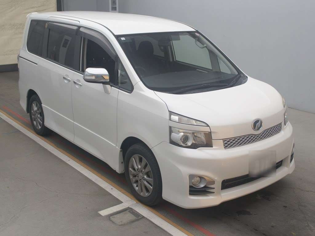 2011 Toyota Voxy ZRR70W[2]