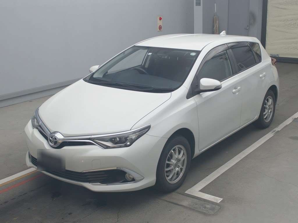 2016 Toyota Auris NZE184H[0]