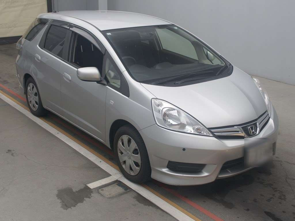 2013 Honda Fit Shuttle GG7[2]