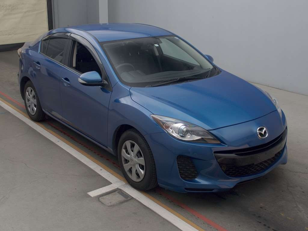 2011 Mazda Axela BLFFP[2]