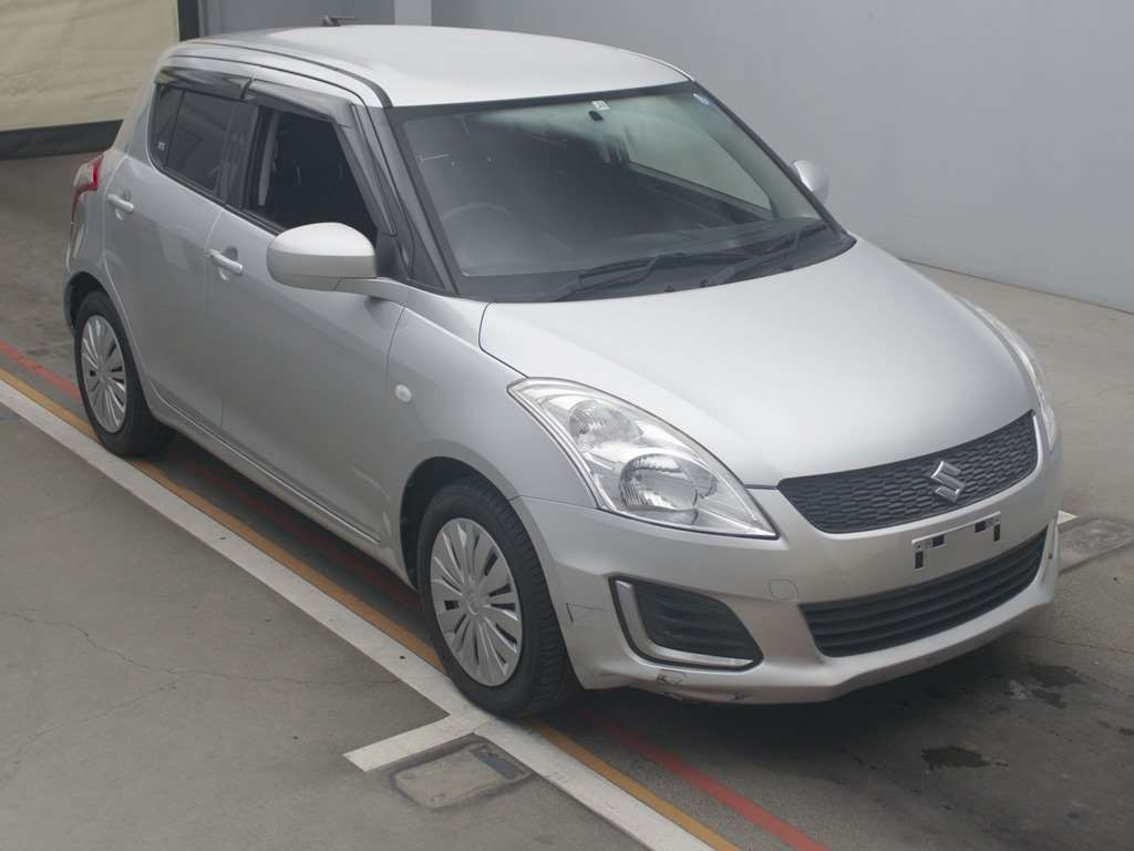 2016 Suzuki Swift ZC72S[2]