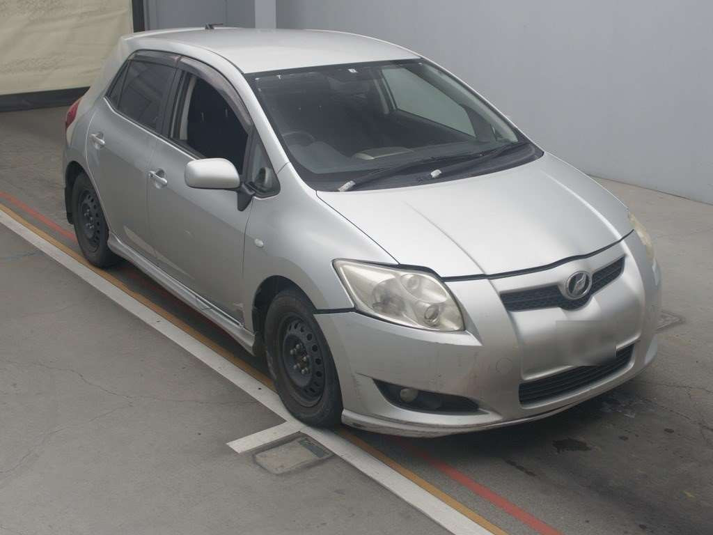 2007 Toyota Auris ZRE152H[2]