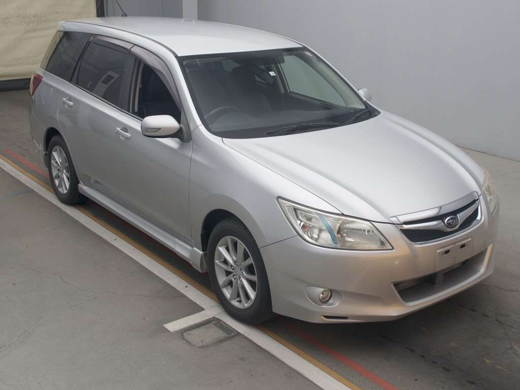 2010 Subaru Exiga YA9[2]