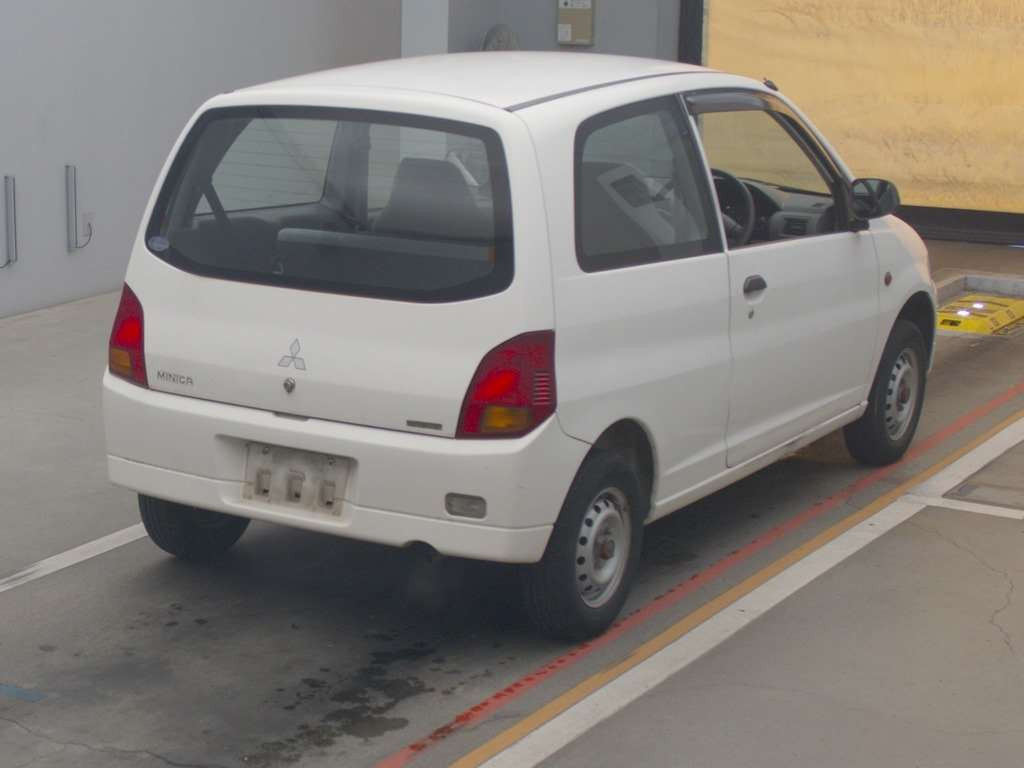 2003 Mitsubishi Minica H42V[1]