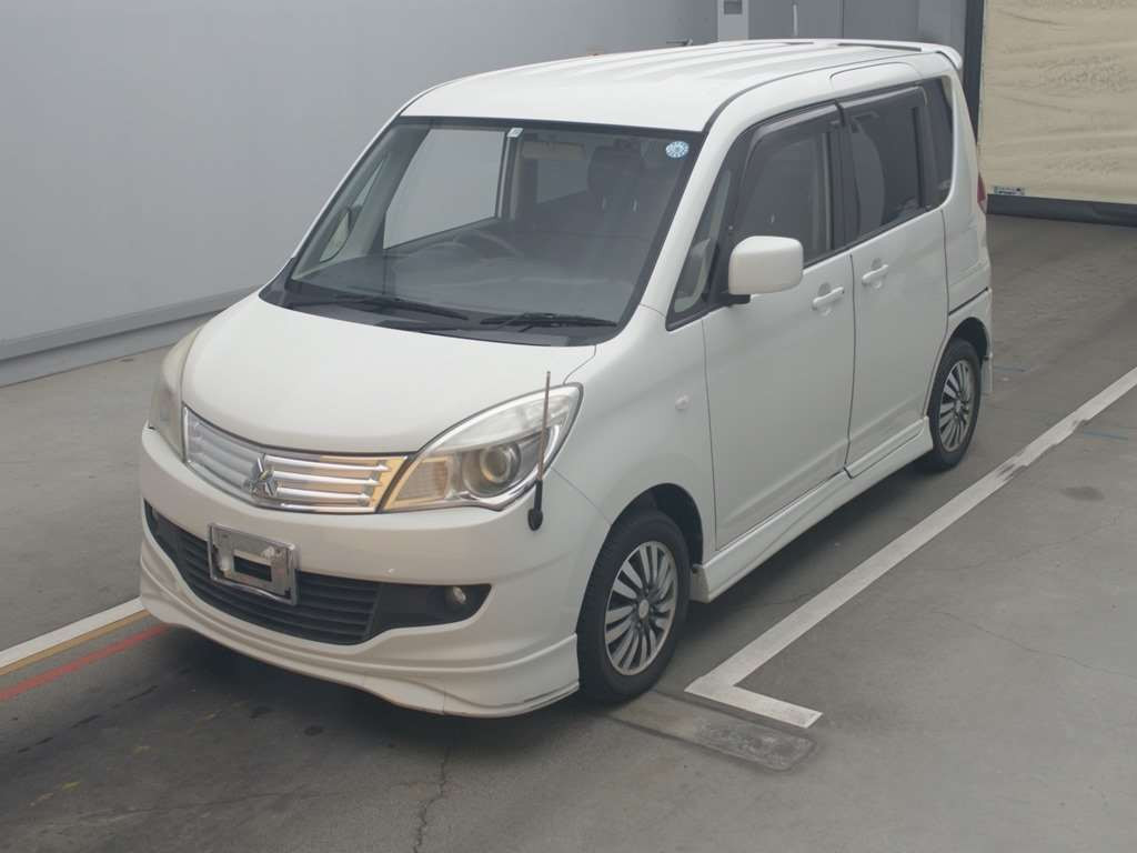 2011 Mitsubishi Delica D2 MB15S[0]