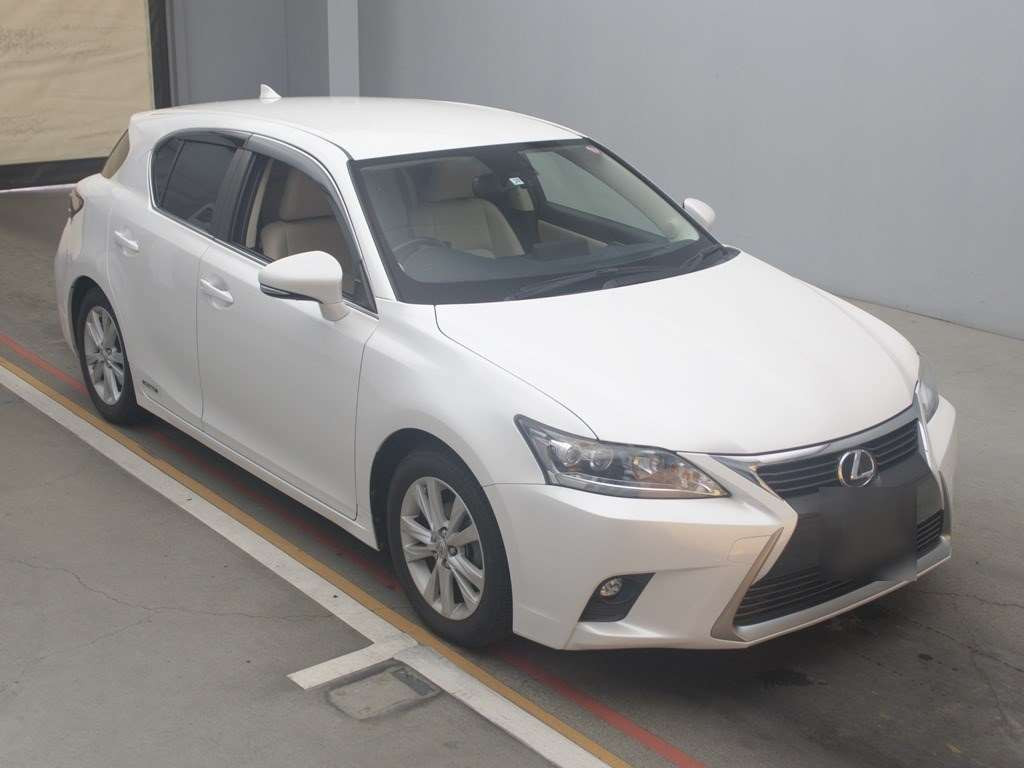 2015 Lexus CT ZWA10[2]