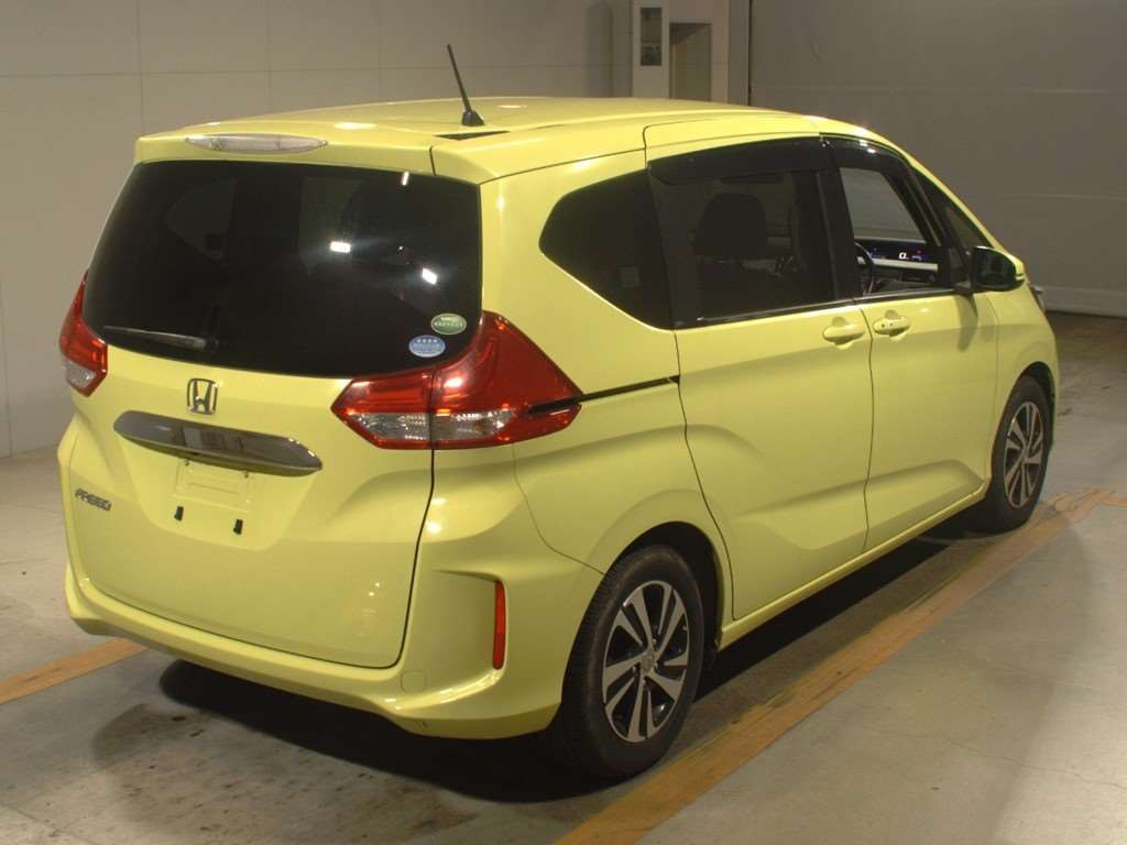 2016 Honda Freed GB5[1]