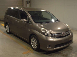 2012 Toyota Isis