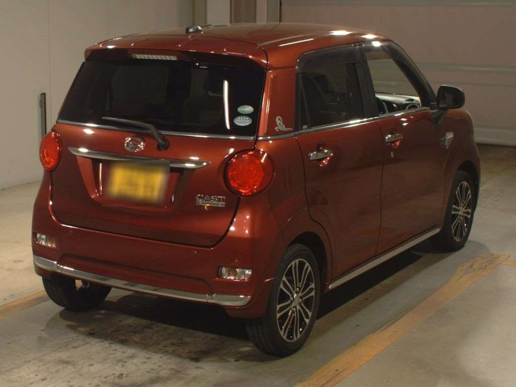 2016 Daihatsu Cast LA250S[1]