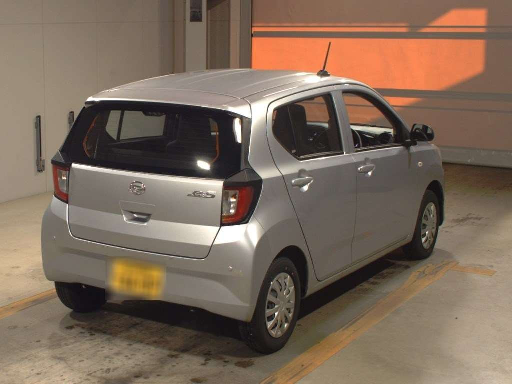 2023 Daihatsu Mira es LA350S[1]