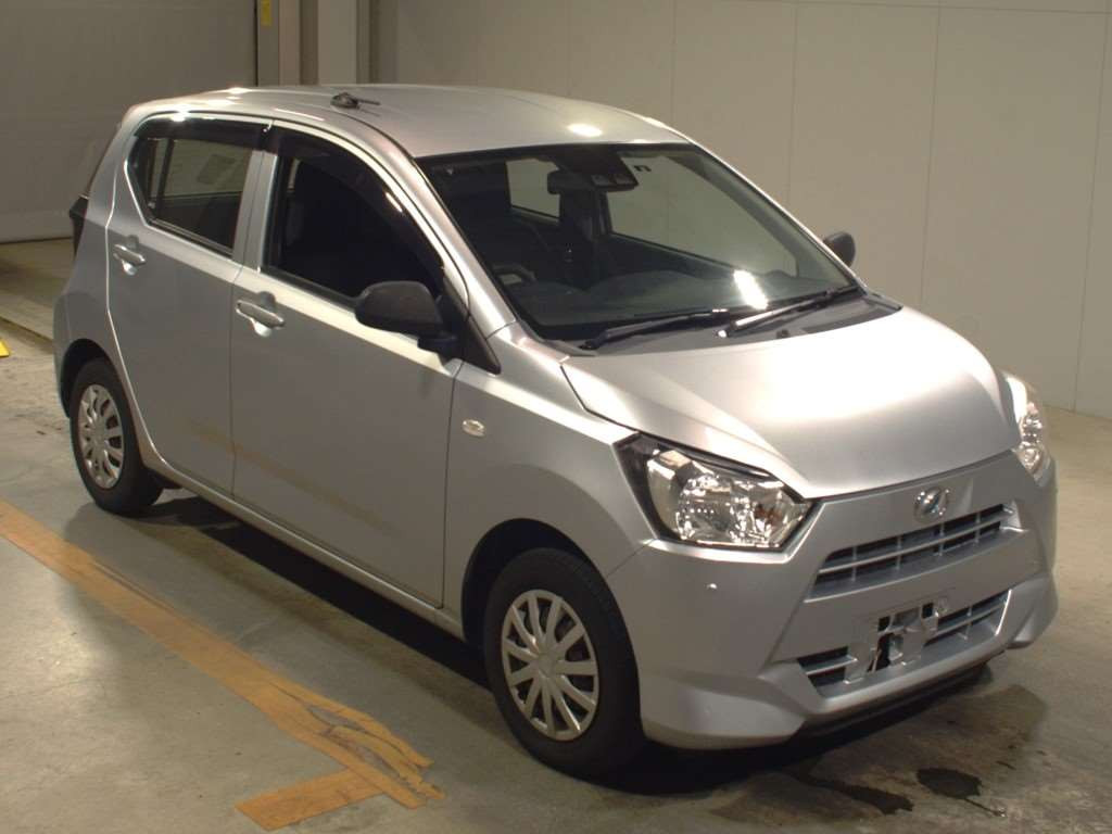 2019 Daihatsu Mira es LA350S[2]