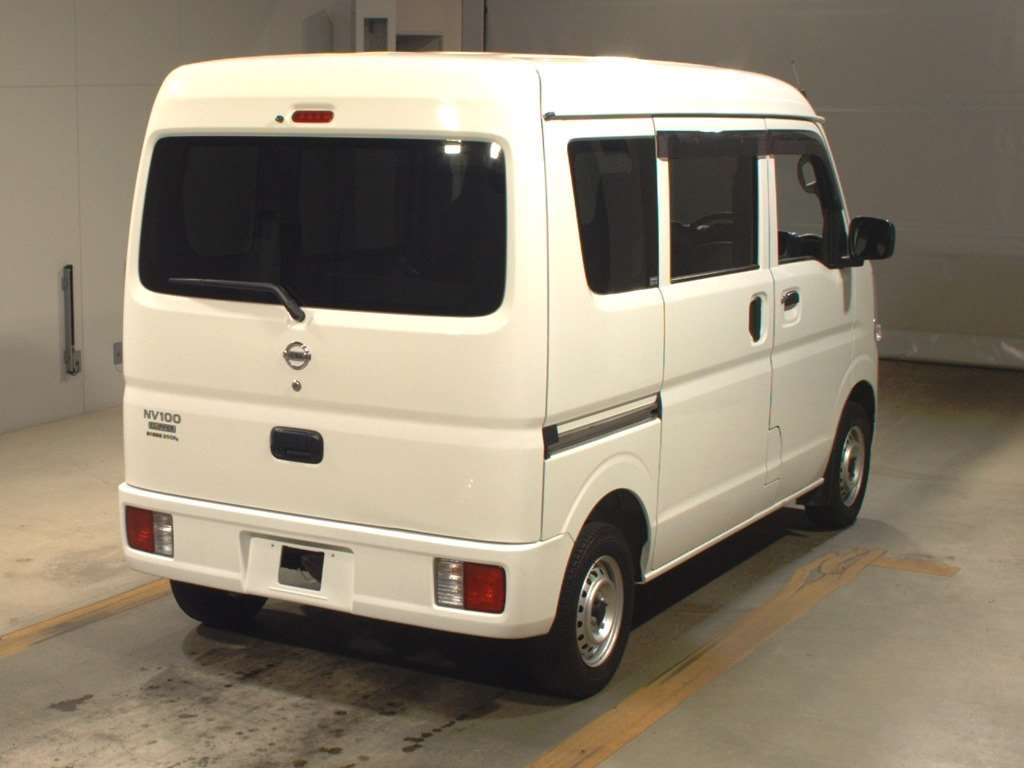 2022 Nissan NV100 Clipper DR17V[1]