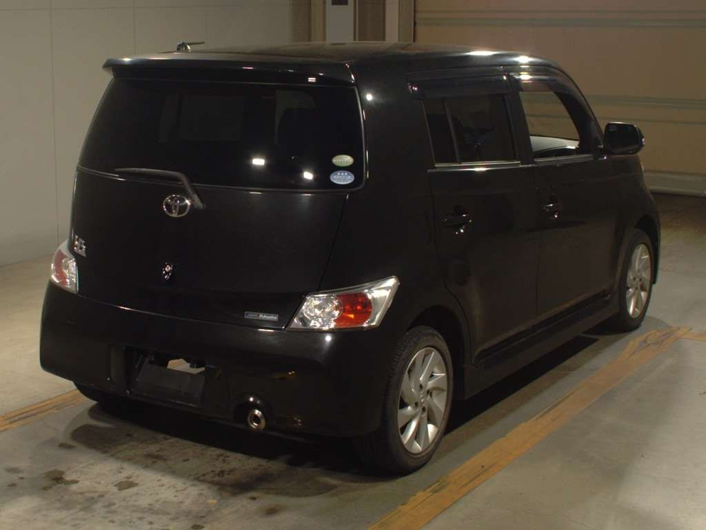 2012 Toyota bB QNC21[1]