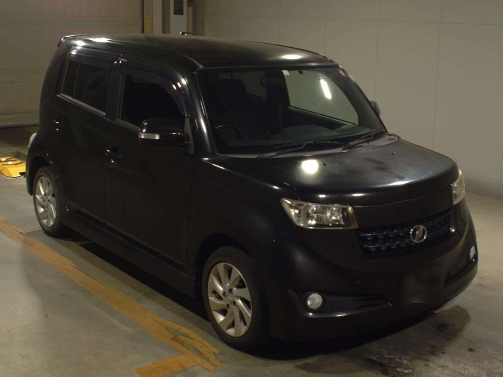 2012 Toyota bB QNC21[2]