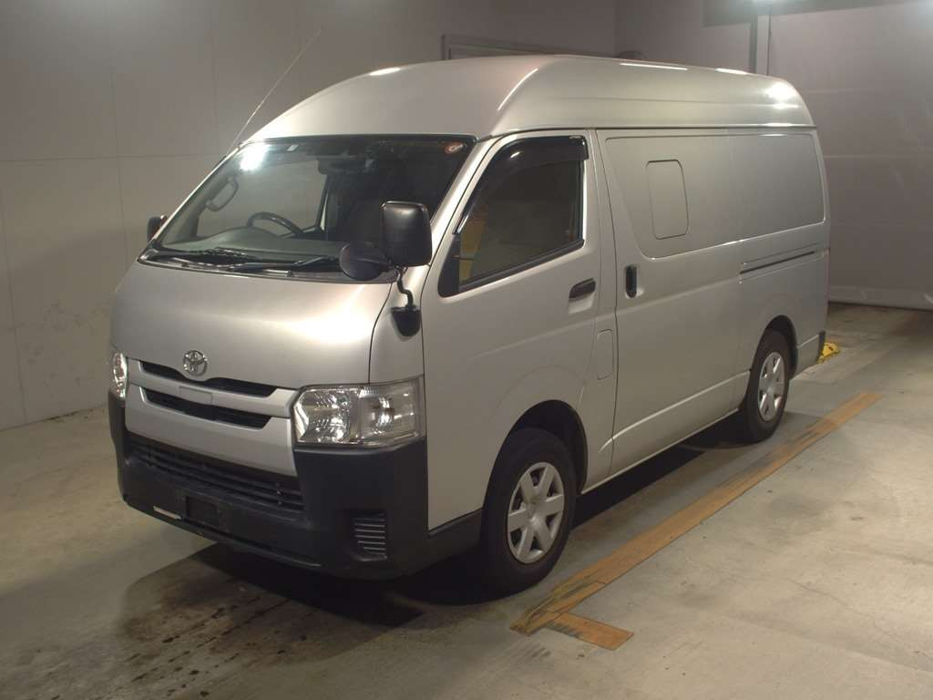 2018 Toyota Hiace Van GDH206K[0]