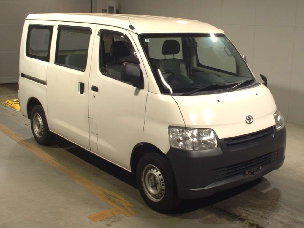 2019 Toyota Townace Van S402M[2]