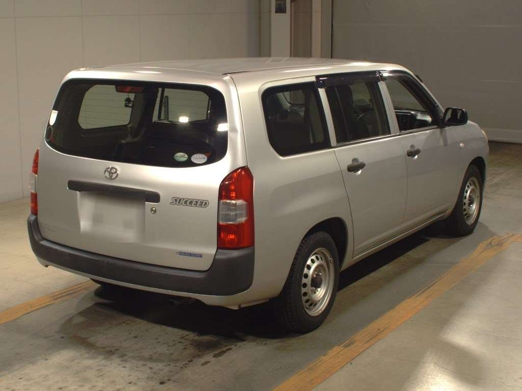 2015 Toyota Succeed NCP160V[1]