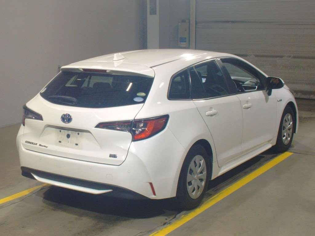 2019 Toyota Corolla Touring Wagon ZWE211W[1]