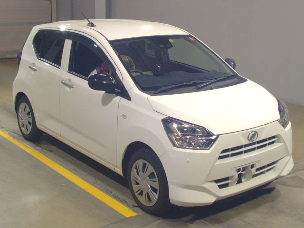 2019 Daihatsu Mira es LA350S[2]