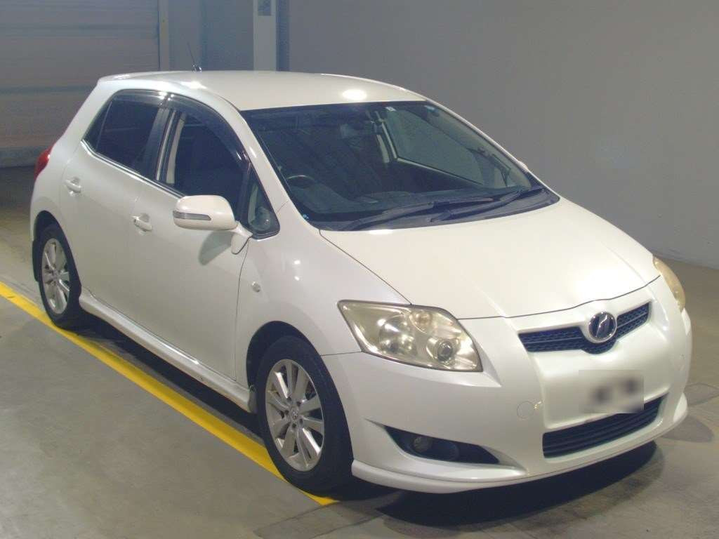 2009 Toyota Auris ZRE152H[2]