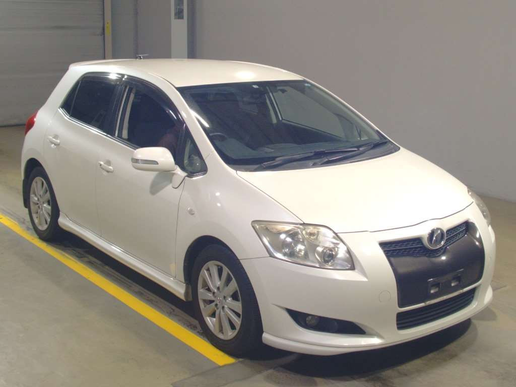 2007 Toyota Auris ZRE152H[2]