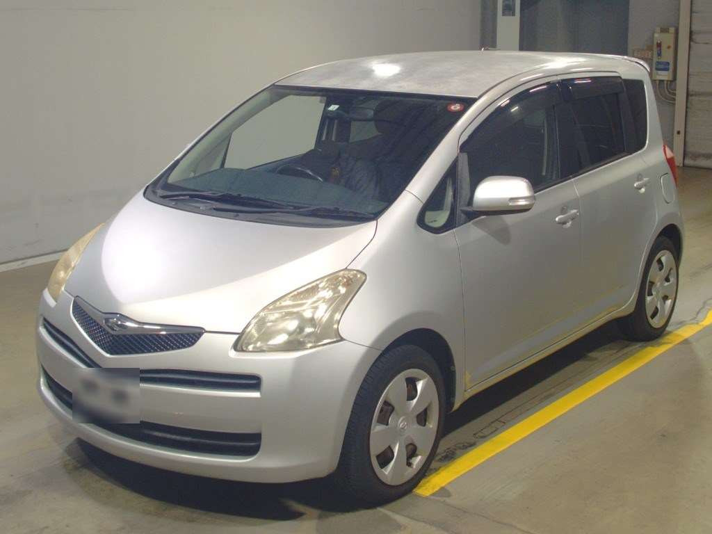 2005 Toyota Ractis NCP100[0]