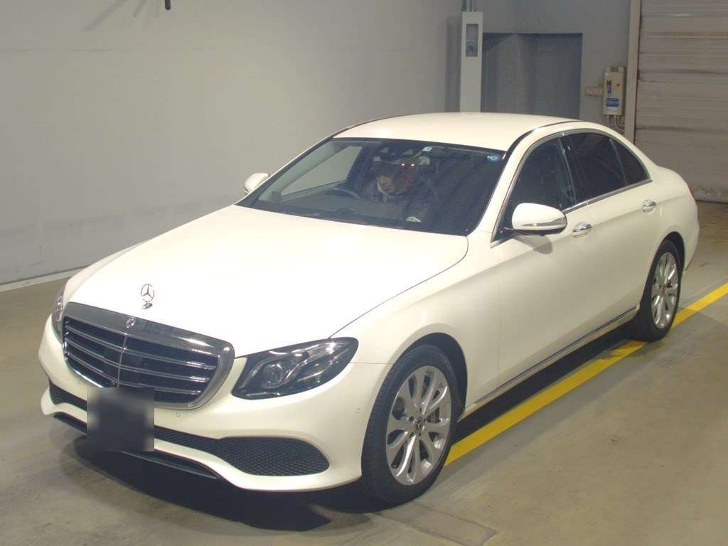 2017 Mercedes Benz E-Class 213071[0]