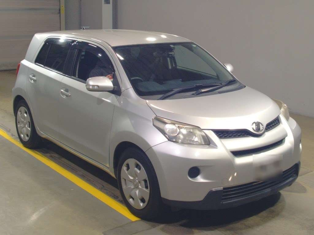 2010 Toyota IST NCP110[2]