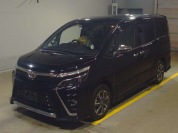 2021 Toyota Voxy