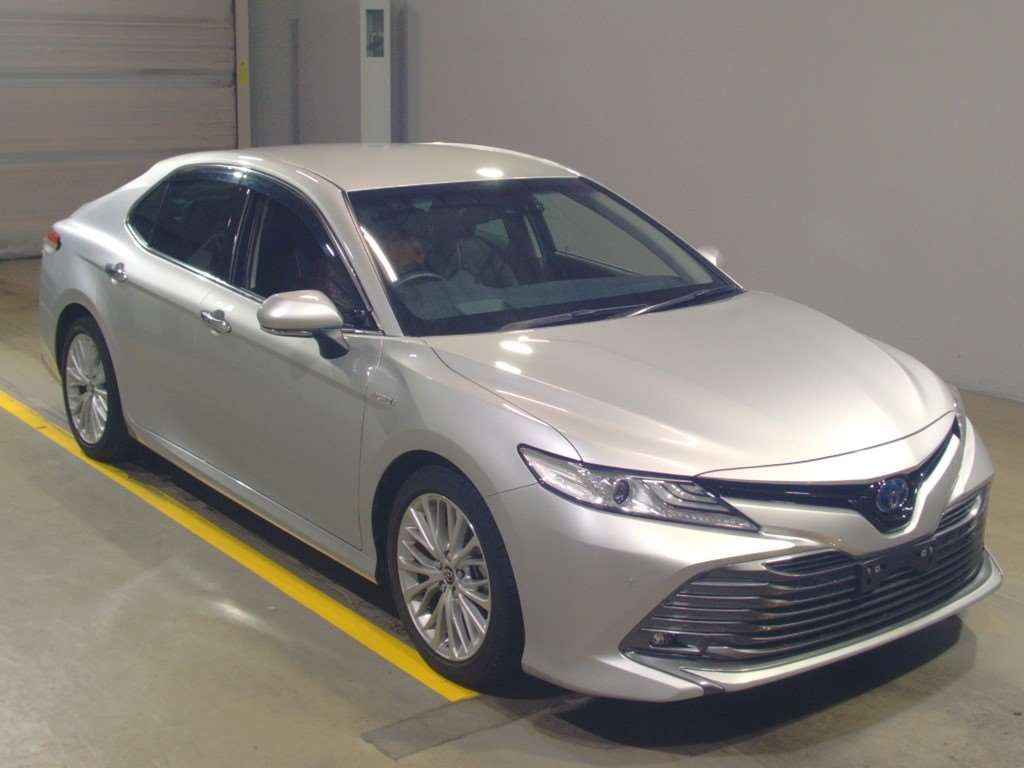 2017 Toyota Camry AXVH70[2]