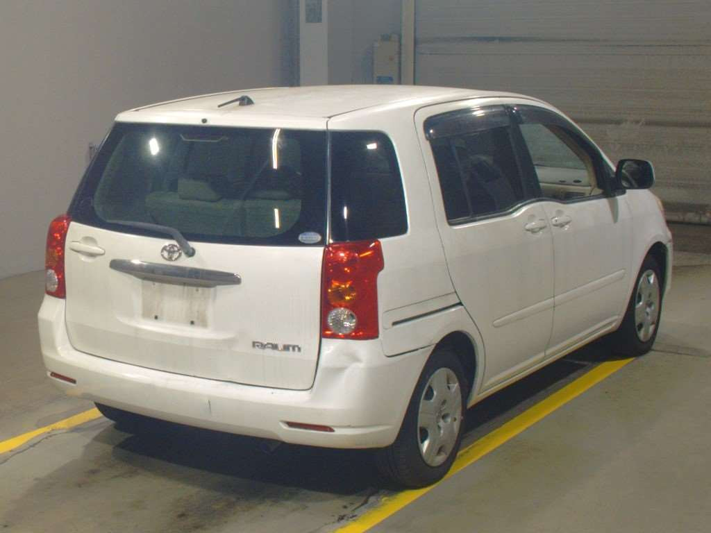 2003 Toyota Raum NCZ20[1]