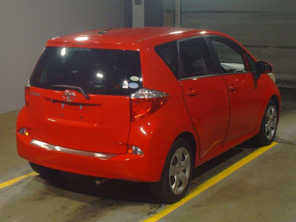 2011 Toyota Ractis NCP120[1]