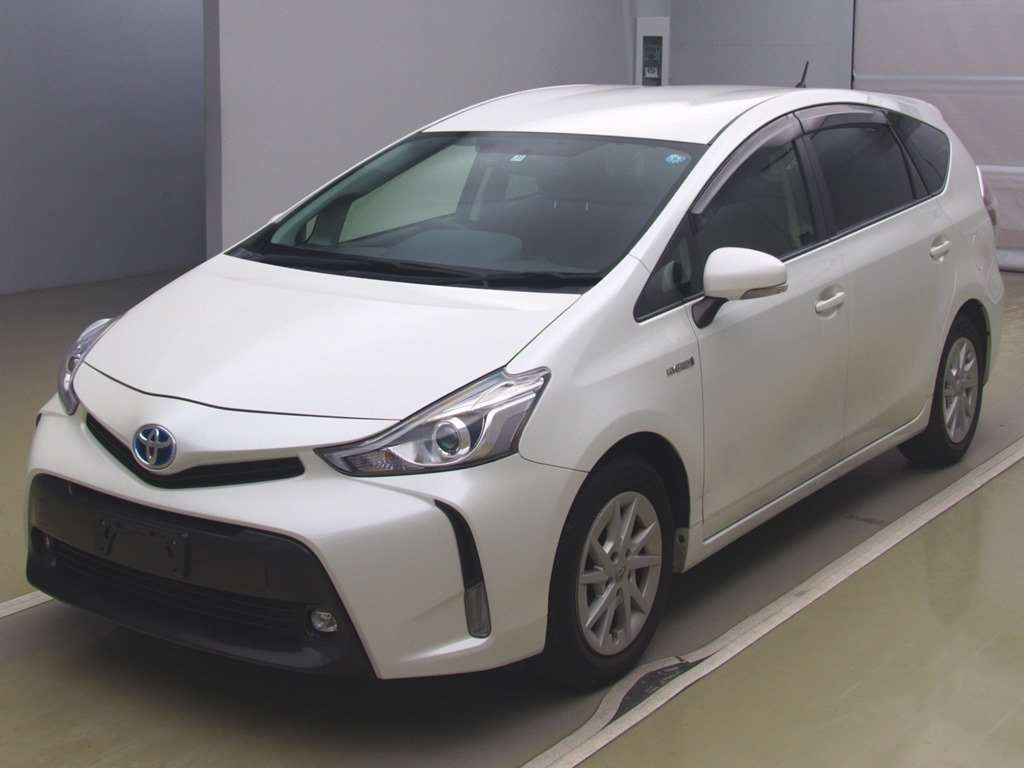 2015 Toyota Prius alpha ZVW41W[0]