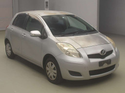 2010 Toyota Vitz