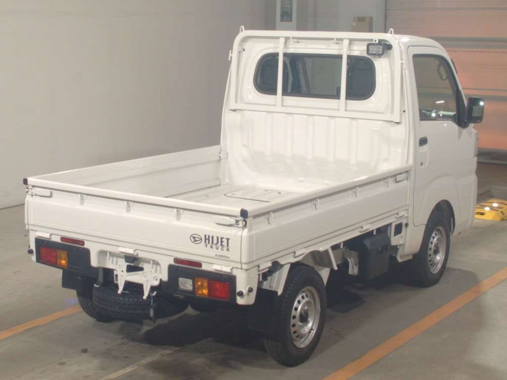 2024 Daihatsu Hijet Truck S510P[1]