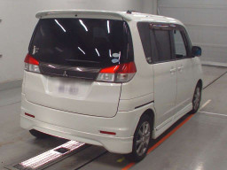 2012 Mitsubishi Delica D2