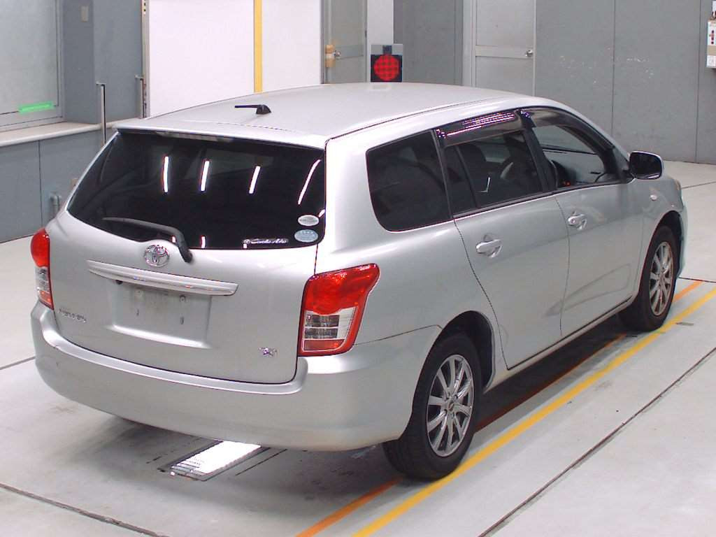 2011 Toyota Corolla Fielder NZE141G[1]