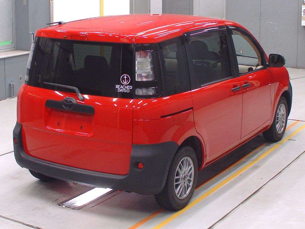 2011 Toyota Sienta NCP81G[1]