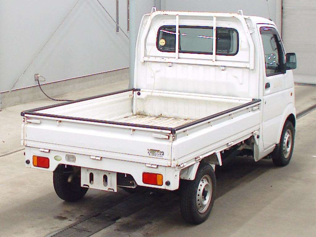 2010 Suzuki Carry Truck DA63T[1]