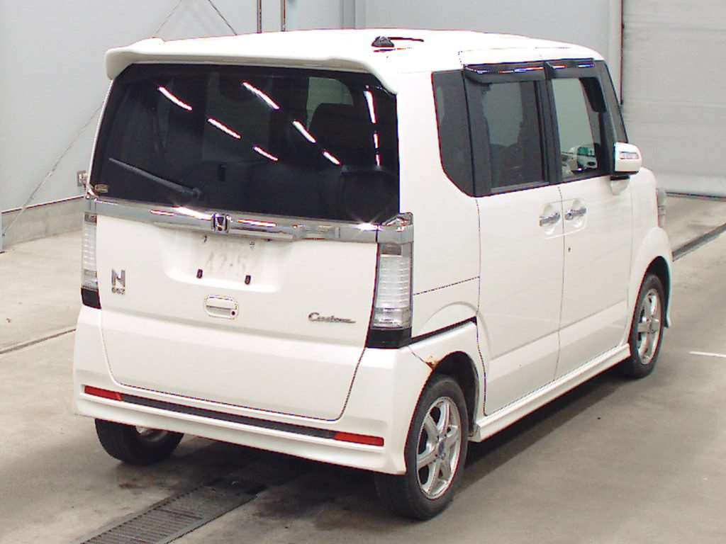 2013 Honda N-BOX CUSTOM JF2[1]