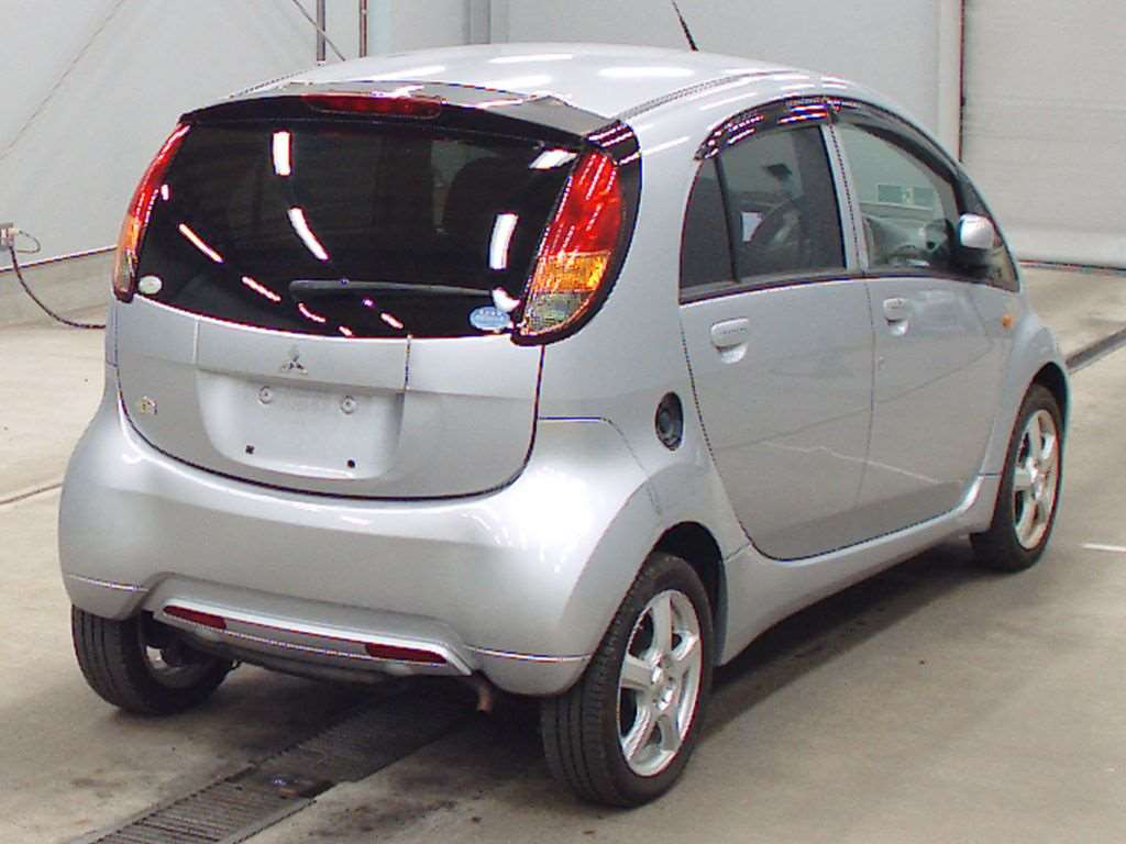 2011 Mitsubishi i HA1W[1]